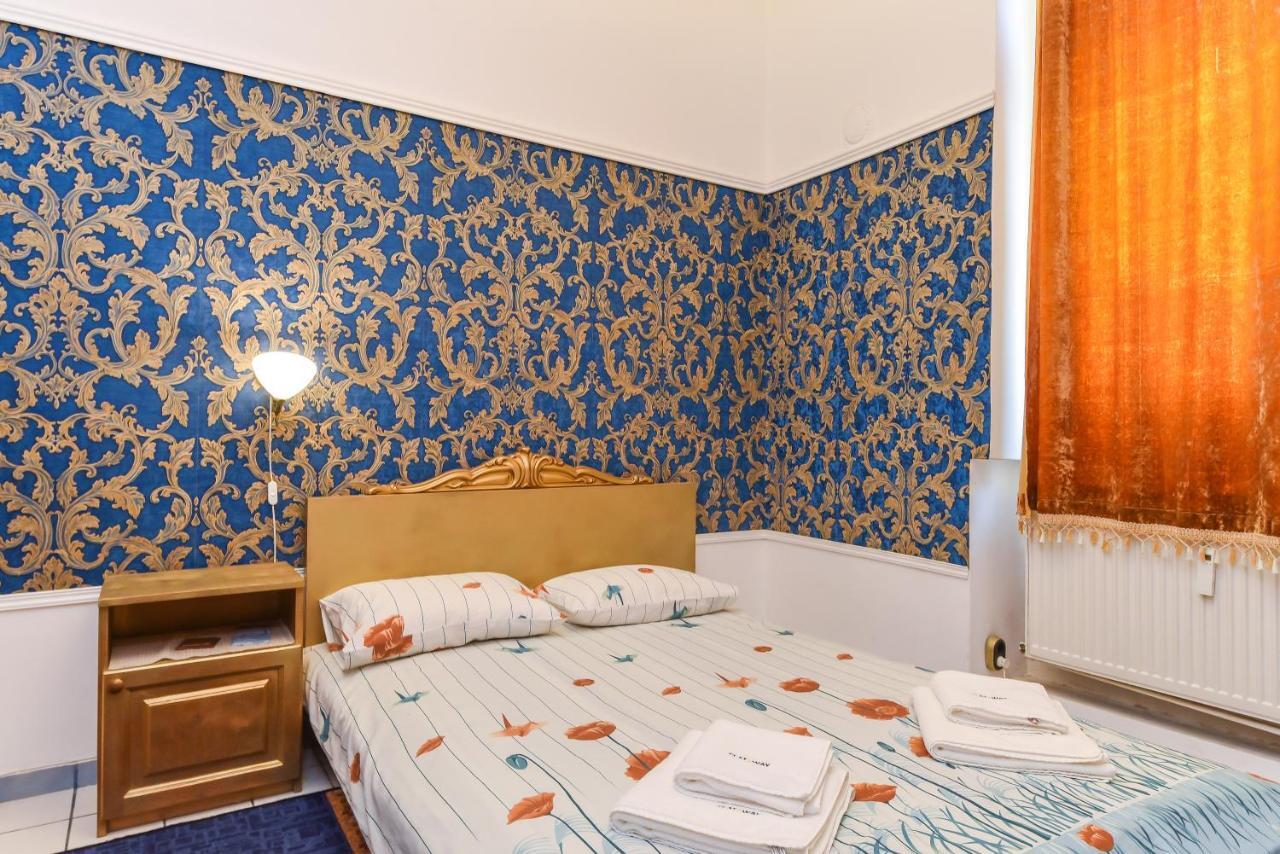 Historical Lion'S Bridge 1-Bedroom Apartment By Flat Mаnager Sofia Buitenkant foto