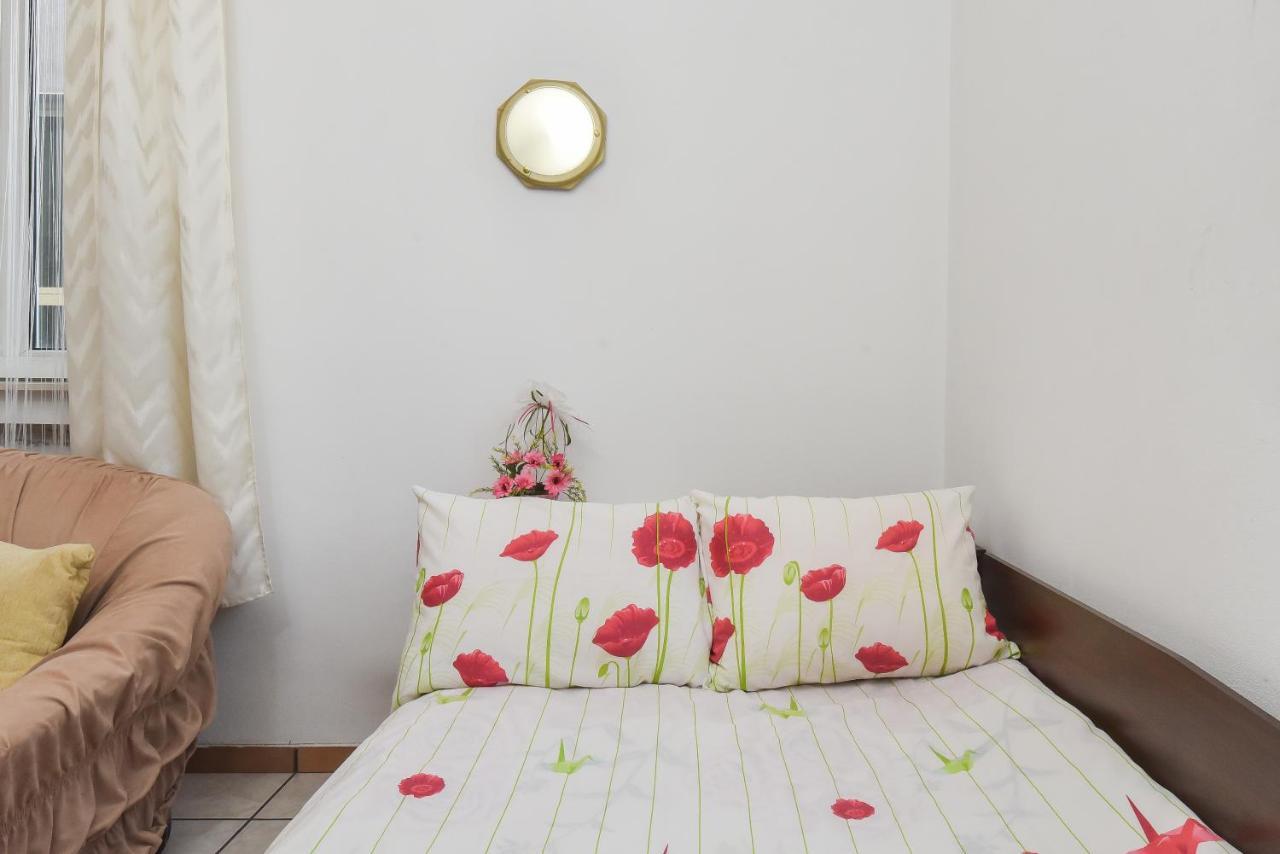 Historical Lion'S Bridge 1-Bedroom Apartment By Flat Mаnager Sofia Buitenkant foto